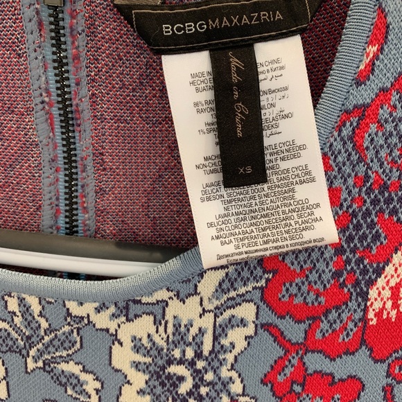 BCBG - floral print bodycon dress - Picture 4 of 6